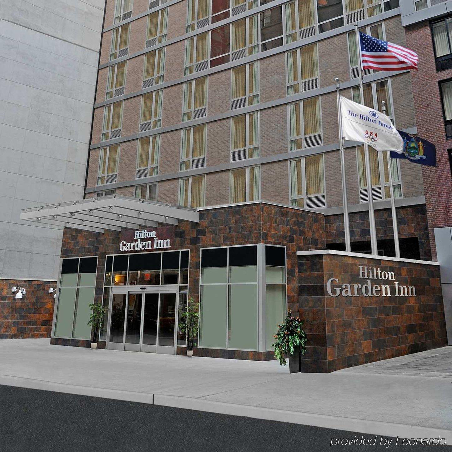 Hilton Garden Inn West 35Th Street New York Bagian luar foto